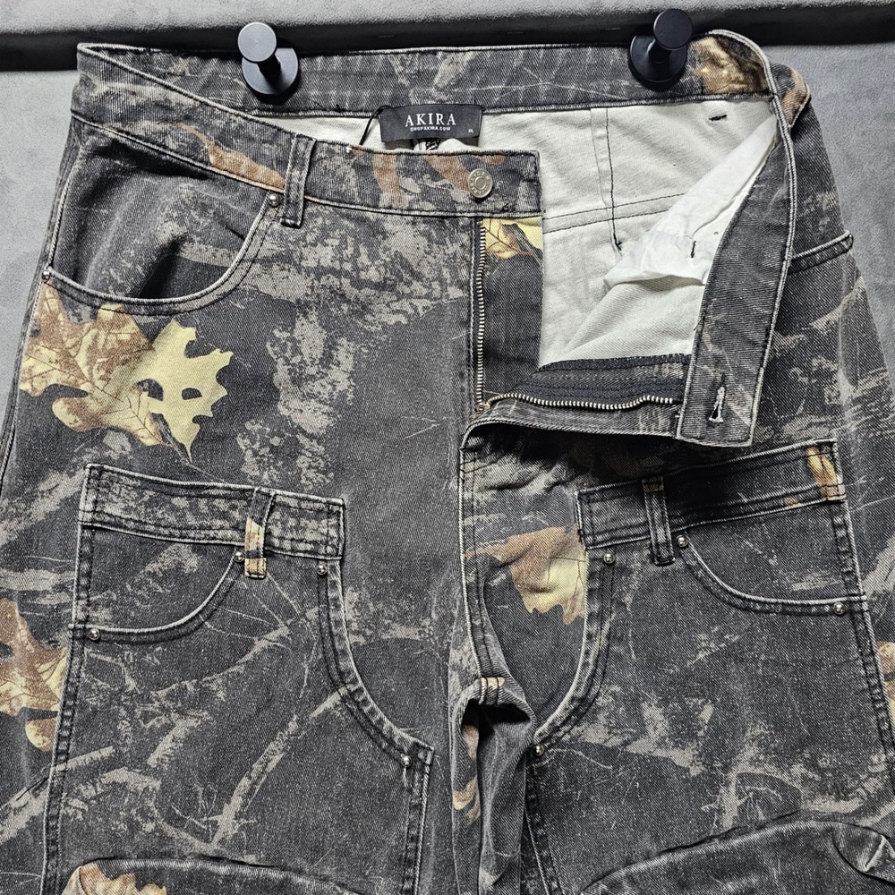 Akira Convertible Cargo Pants Grey Leaf Camo Wide Leg 100% Cotton‎ 24JWHJ7779 XL